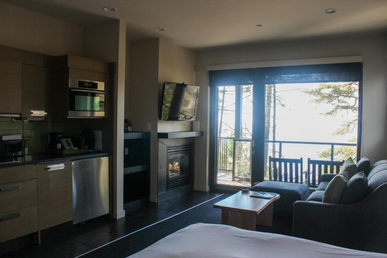 Black Rock Oceanfront Resort Ucluelet Exterior photo