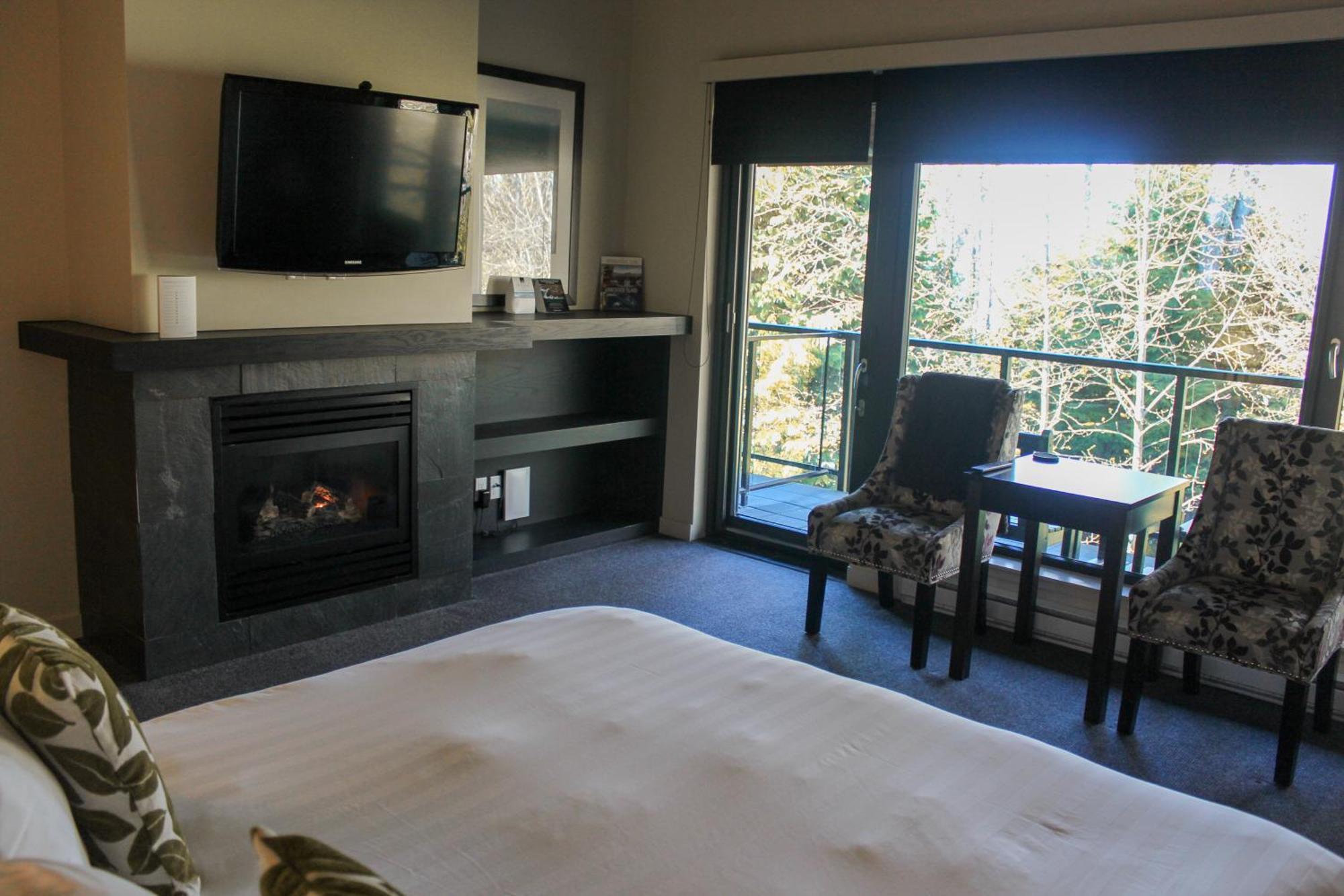 Black Rock Oceanfront Resort Ucluelet Room photo